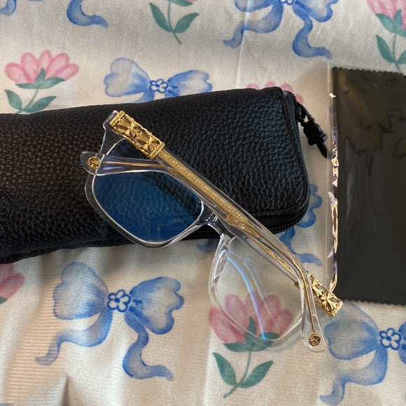 Chrome Hearts Hard Transparent Gold Cross Sunglasses - Picture 5 of 6